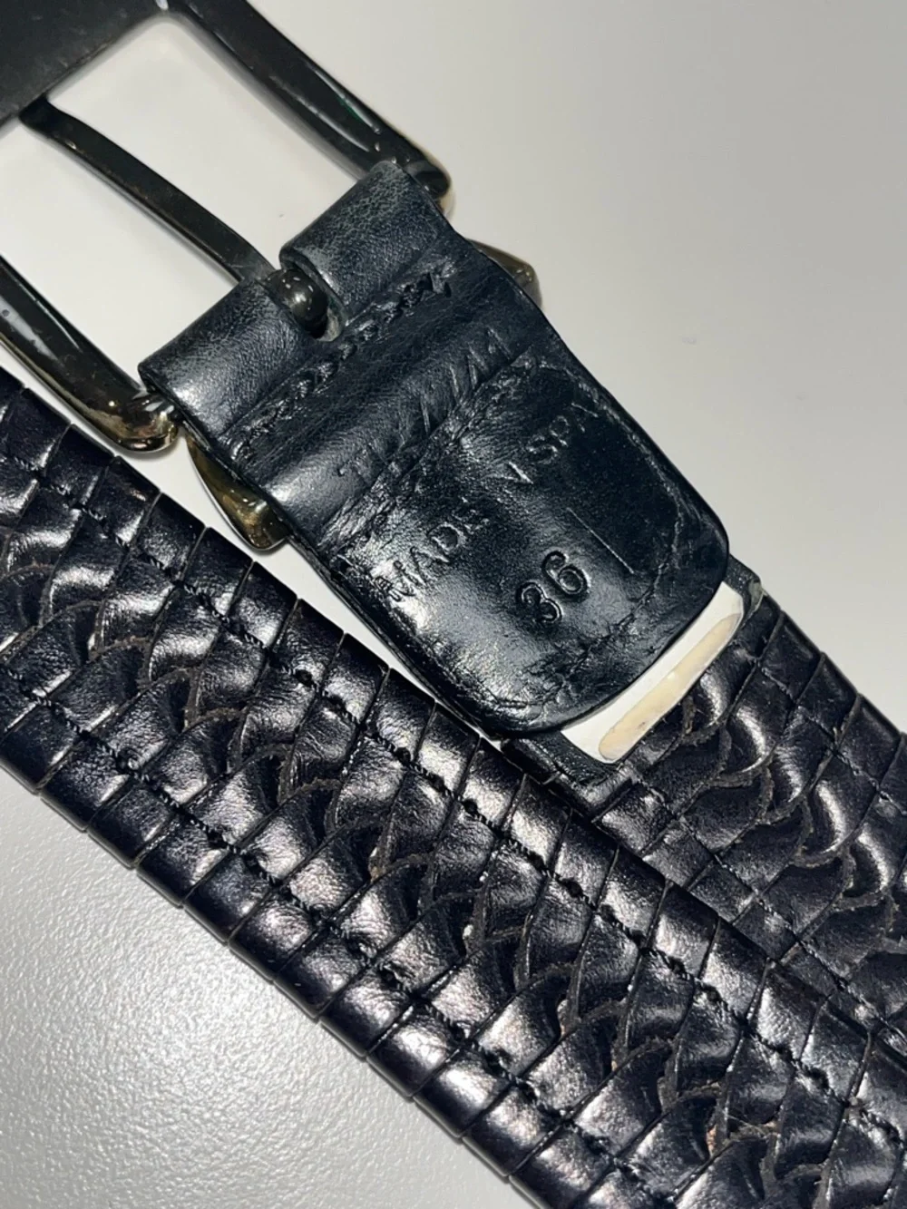 Tommy Bahama Black Braided Leather Belt with Gold Tone Buckle 36”